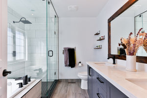 How To Combine Modern And Traditional In A Bathroom Setting