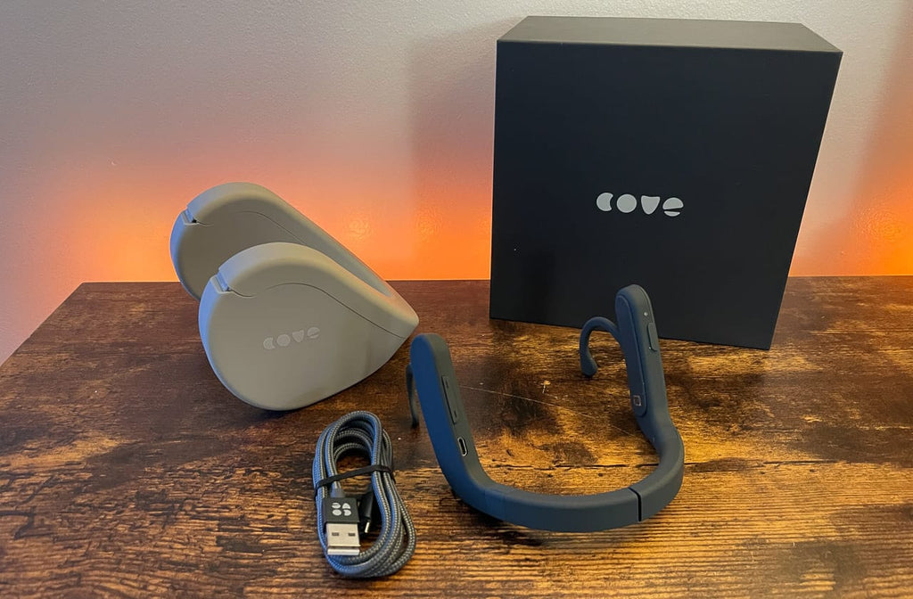 Cove Stress Relief Wearable REVIEW Unique Device Intended to Help Brain Operate at Highest Level